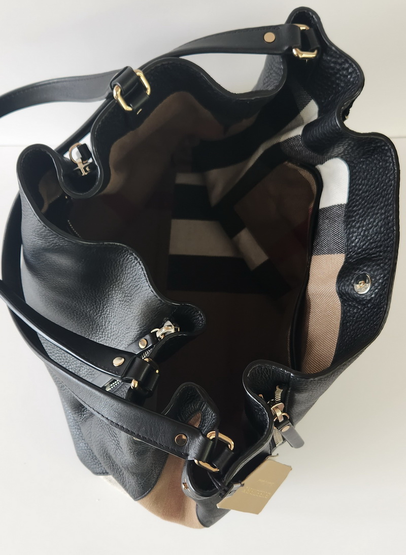 BURBERRY MAIDSTONE TOTE - Twanal Experience